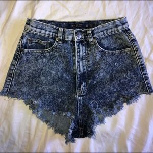 IRIS JEANS-SHORT SHORTS